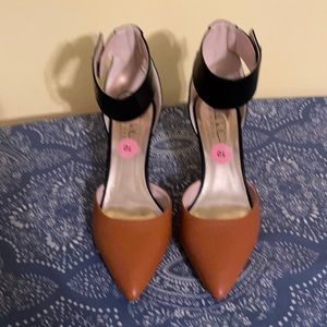 Shoes worn only twice